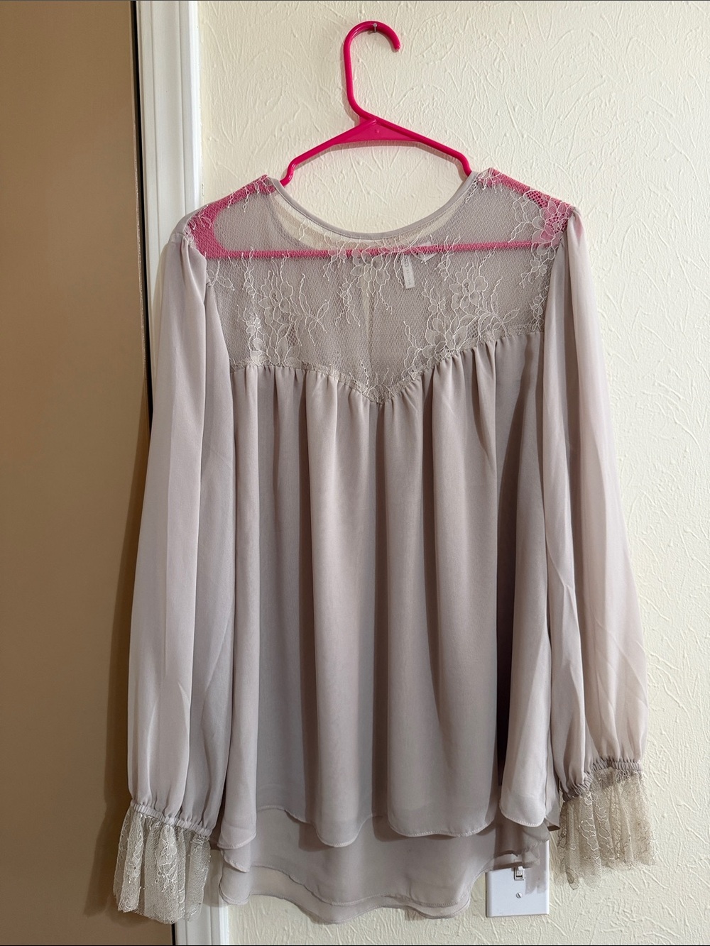 Cato Lace Yoke Long-Sleeve Blouse - Light Taupe